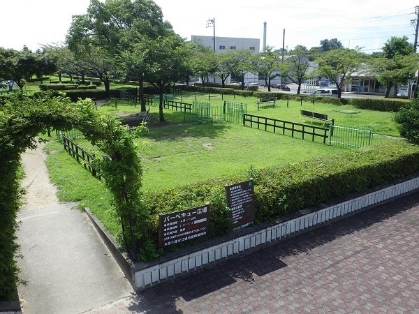 バーベキュー広場の全景