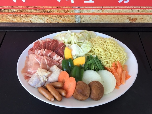 BBQセット（肉、野菜、そば）