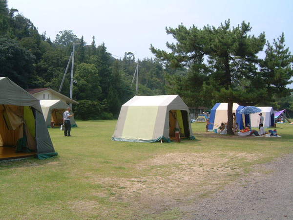 キャンプ場