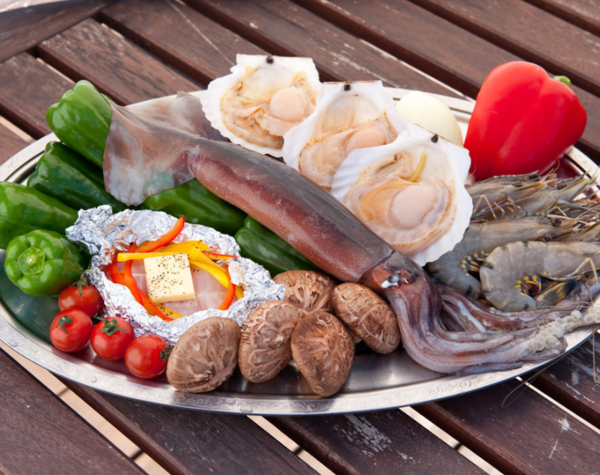 BBQコース（魚介類＋野菜盛り合わせ）