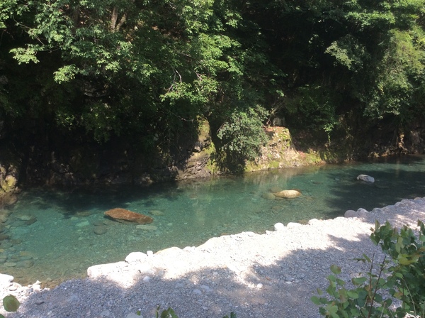 中津川で川遊びが楽しめます！