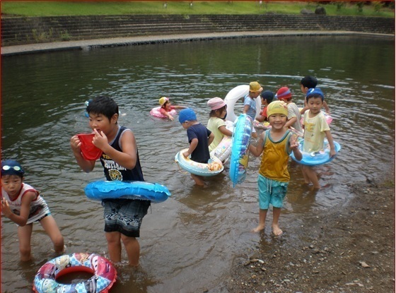 河川プール