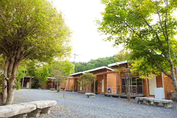 いなづみ白山川キャンプ村
