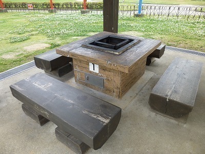 BBQテーブル