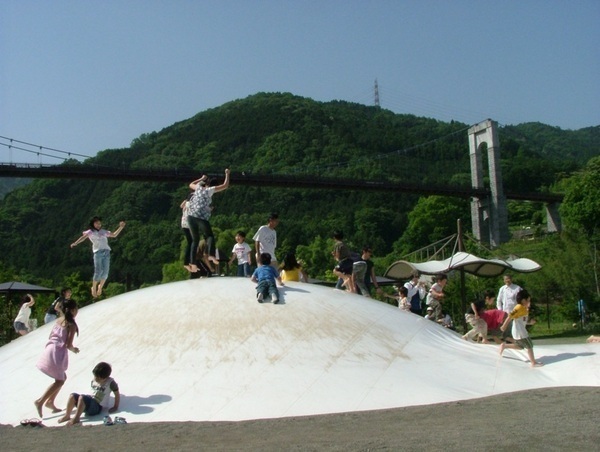 ふわふわジャンプ