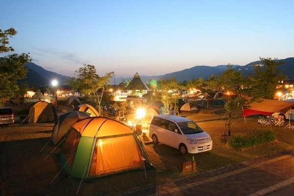 キャンプ風景