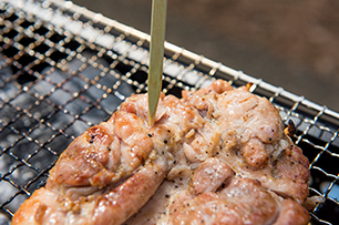 鶏モモ炭火焼赤ワインソース_行程6