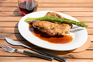 鶏モモ炭火焼赤ワインソース_行程7