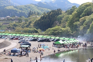 秋川橋河川公園バーベキューランド 